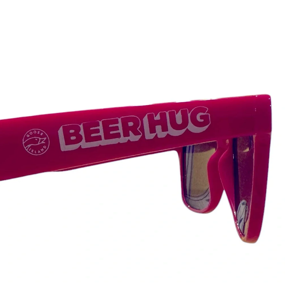Goose Island “Beer Hug” Sunglasses. Magenta. O/S. NEW